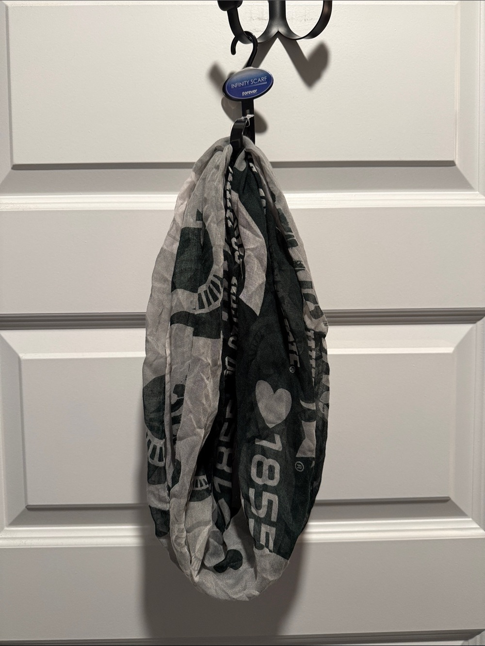 MSU Infinity Loop Scarf in Green and Gray - Unbranded